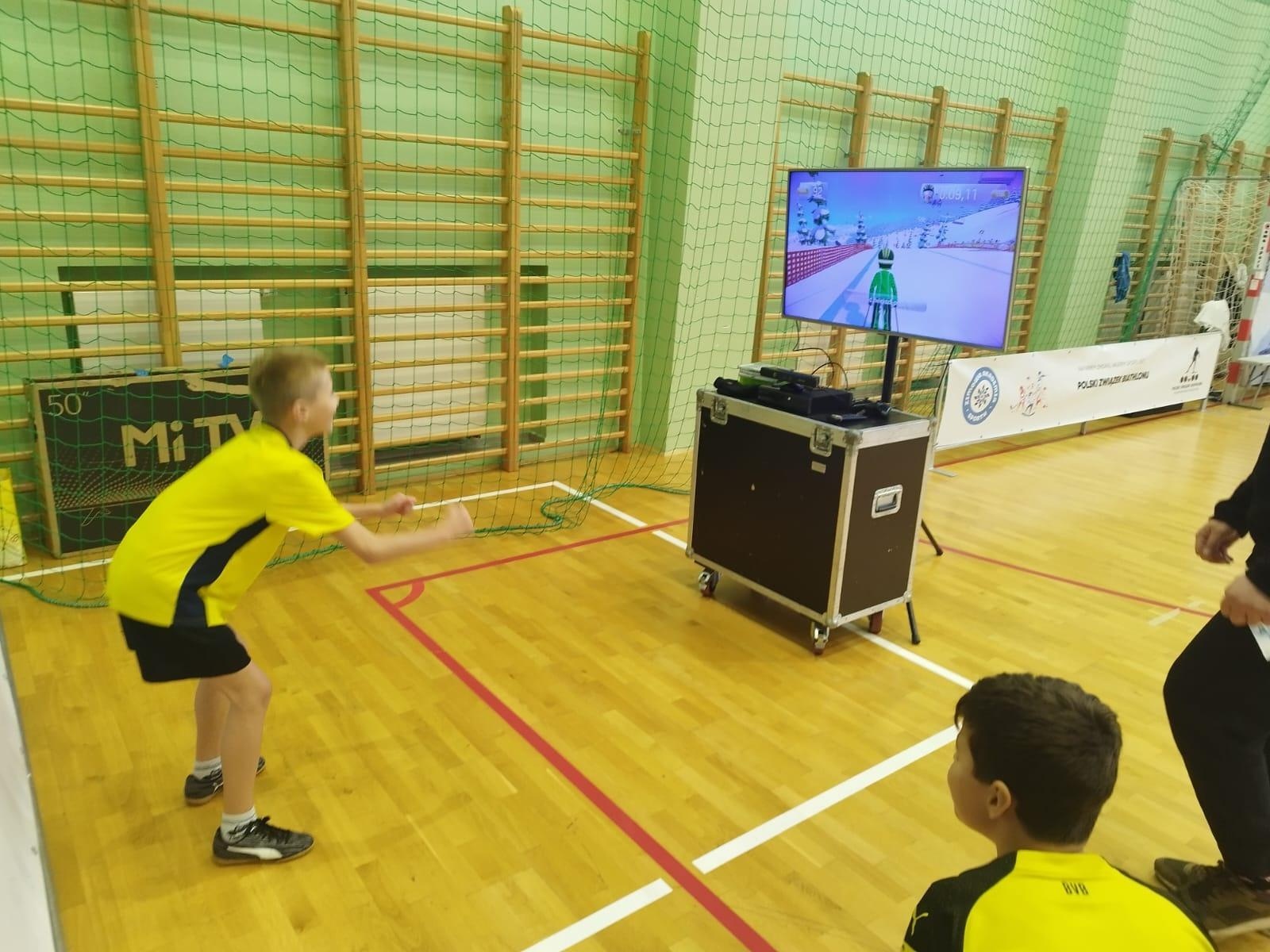 Zdjęcie w galerii na portalu naszraciborz.pl: Skoczek narciarski Jakub Kot gościem zimowej akademii w Raciborzu wiadomości z regionu