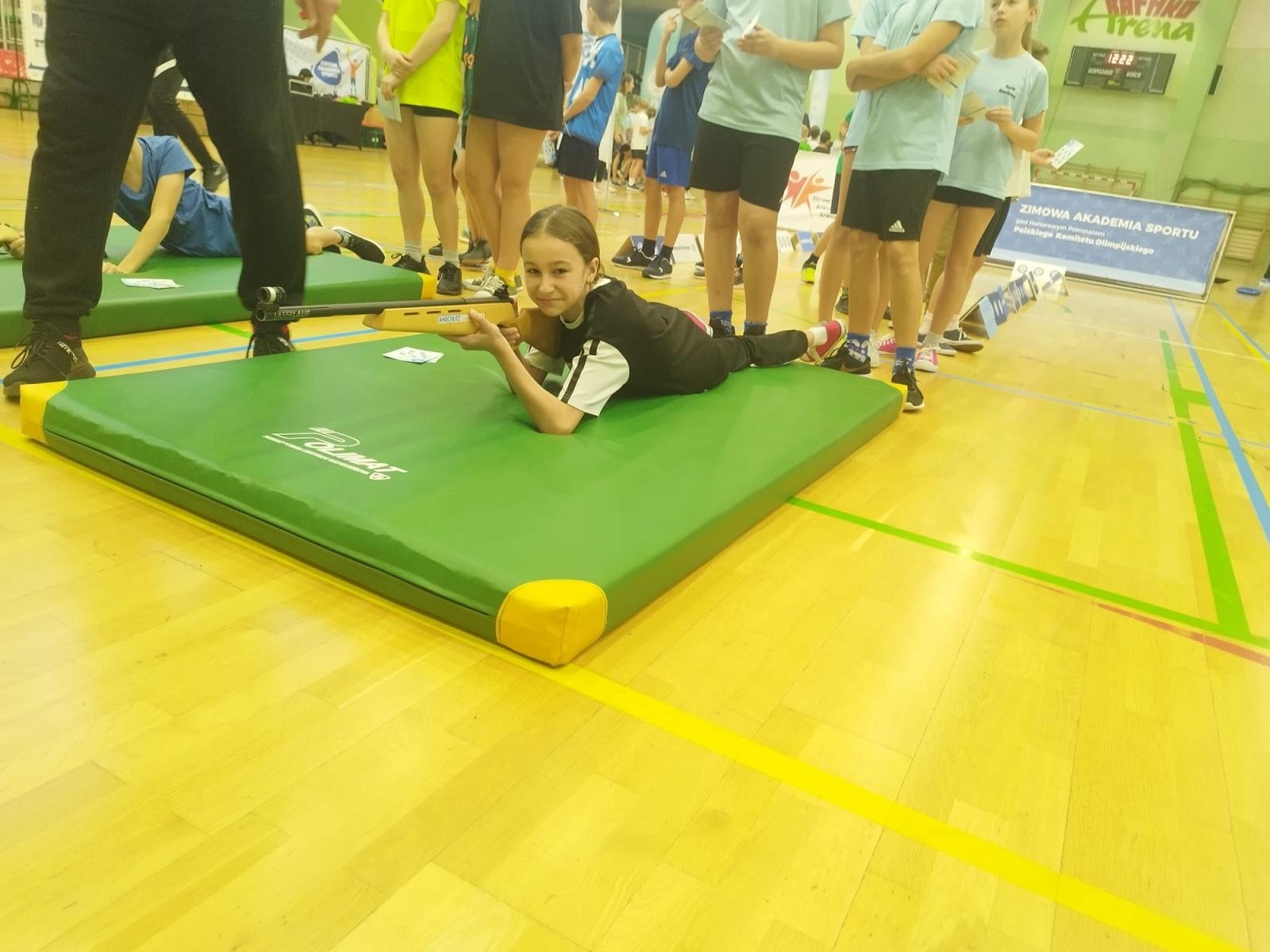 Zdjęcie w galerii na portalu naszraciborz.pl: Skoczek narciarski Jakub Kot gościem zimowej akademii w Raciborzu wiadomości z regionu