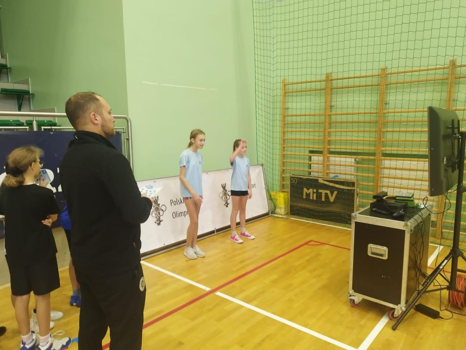 Zdjęcie w galerii na portalu naszraciborz.pl: Skoczek narciarski Jakub Kot gościem zimowej akademii w Raciborzu wiadomości z regionu