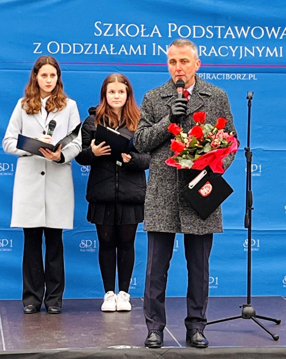 Zdjęcie w galerii na portalu naszraciborz.pl: Zielony Zakątek przy SP 1 oficjalnie otwarty wiadomości z regionu