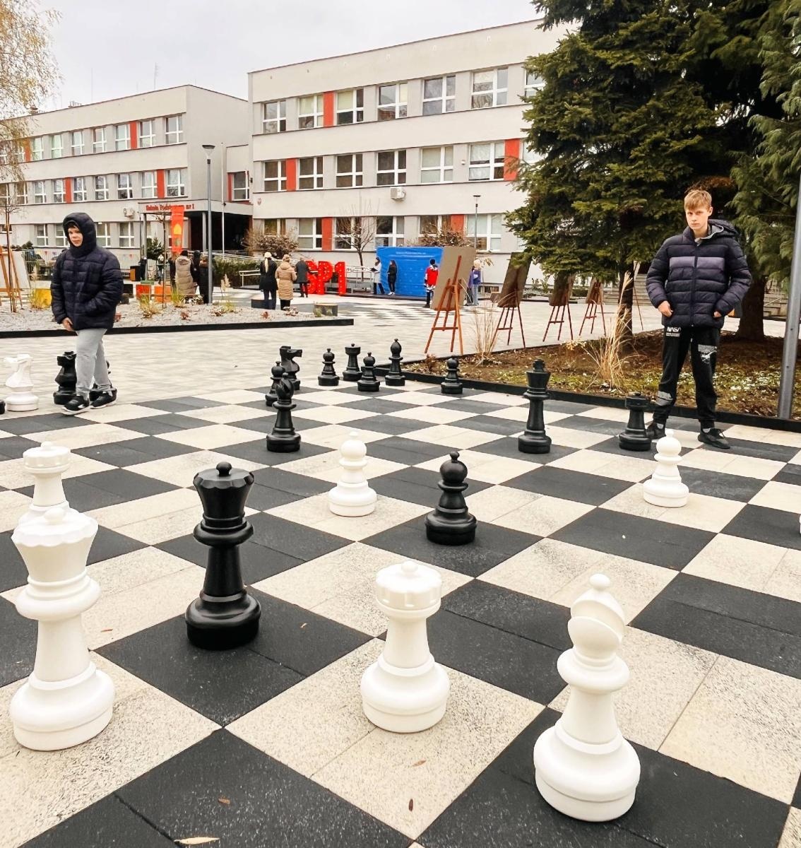 Zdjęcie w galerii na portalu naszraciborz.pl: Zielony Zakątek przy SP 1 oficjalnie otwarty wiadomości z regionu