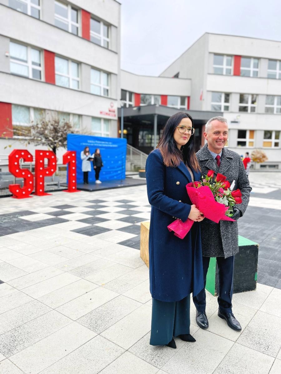 Zdjęcie w galerii na portalu naszraciborz.pl: Zielony Zakątek przy SP 1 oficjalnie otwarty wiadomości z regionu