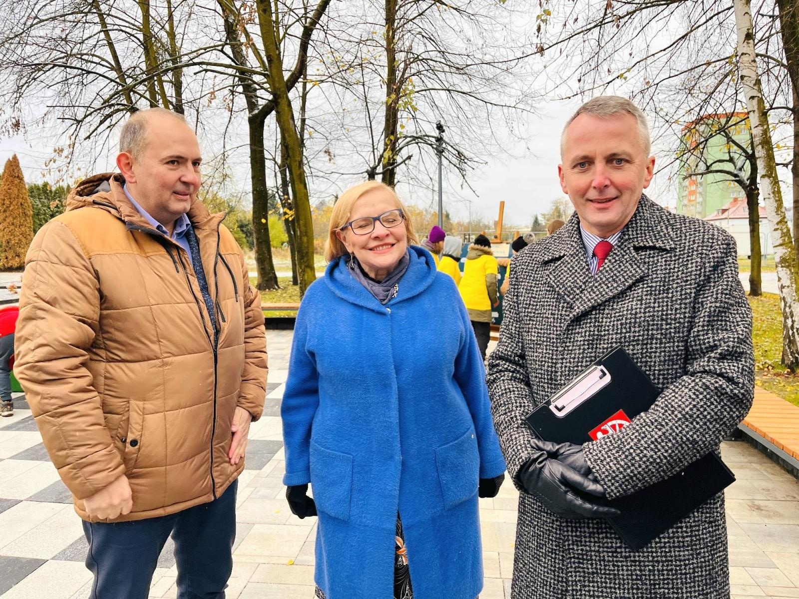 Zdjęcie w galerii na portalu naszraciborz.pl: Zielony Zakątek przy SP 1 oficjalnie otwarty wiadomości z regionu