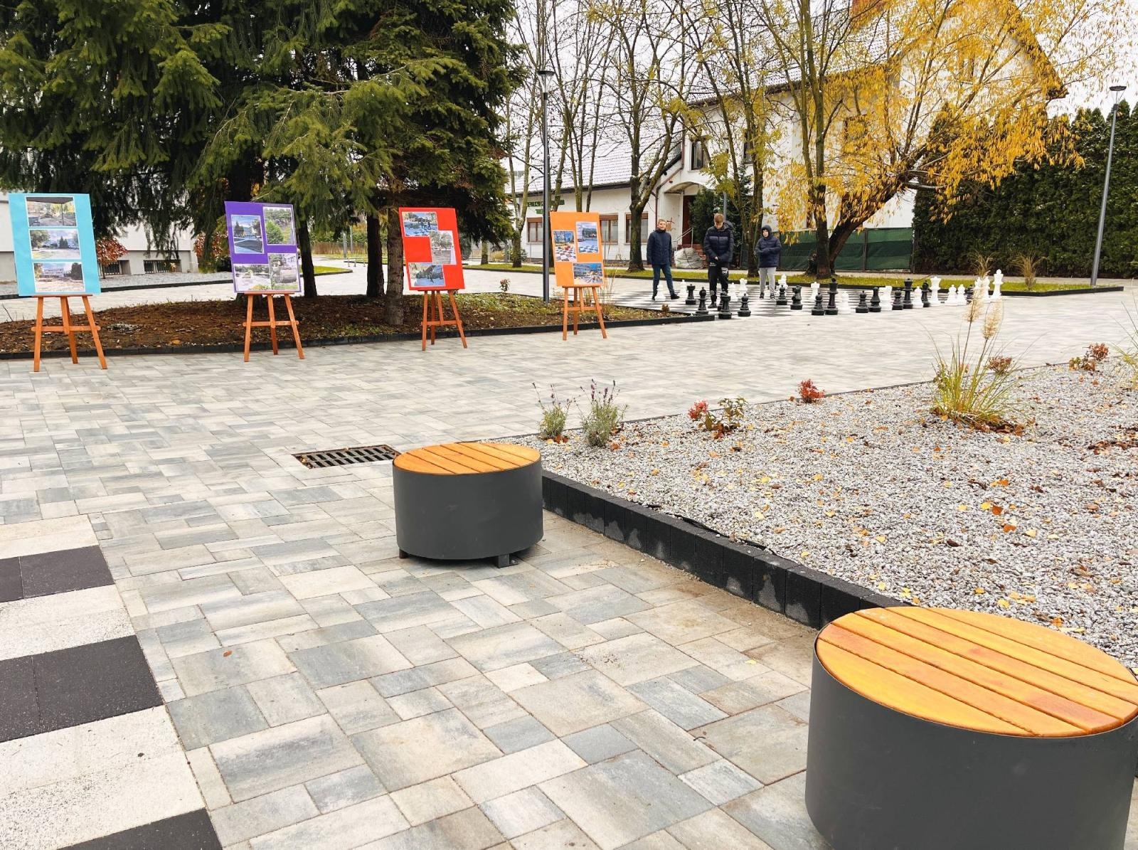 Zdjęcie w galerii na portalu naszraciborz.pl: Zielony Zakątek przy SP 1 oficjalnie otwarty wiadomości z regionu