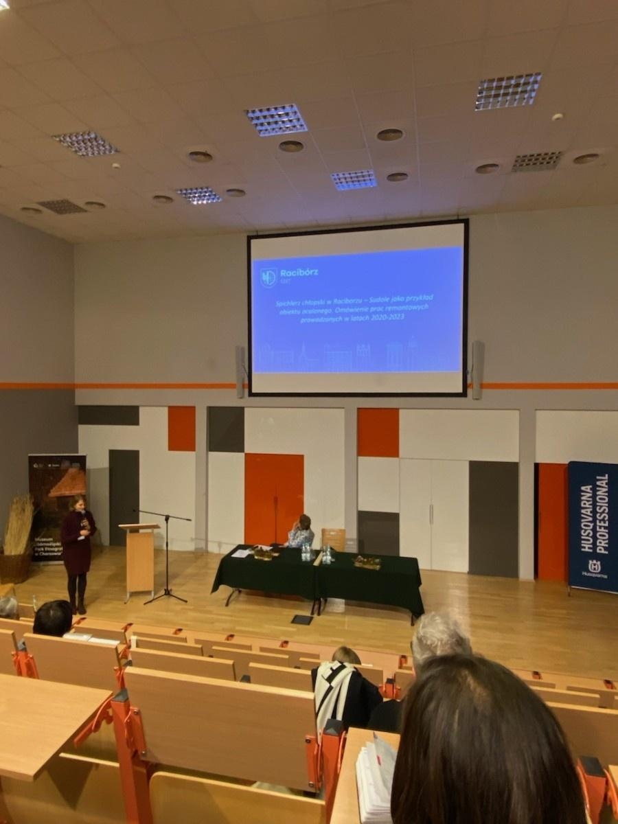 Zdjęcie w galerii na portalu naszraciborz.pl: Raciborski spichlerz promowany na konferencji w Górnośląskim Parku Etnograficznym w Chorzowie wiadomości z regionu