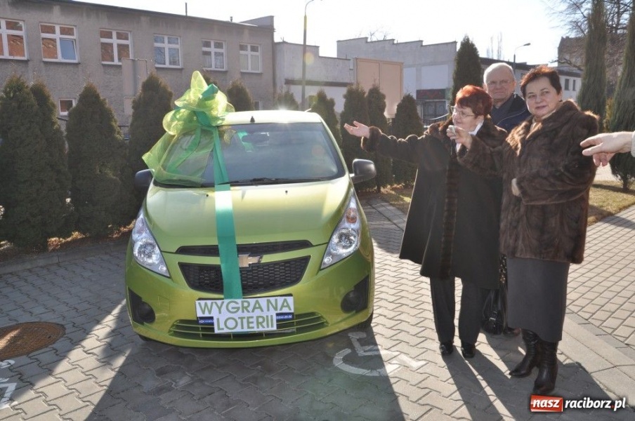 Zdjęcie w galerii na portalu naszraciborz.pl: Szczęśliwa 13-tka z Bankiem Spółdzielczym wiadomości z regionu