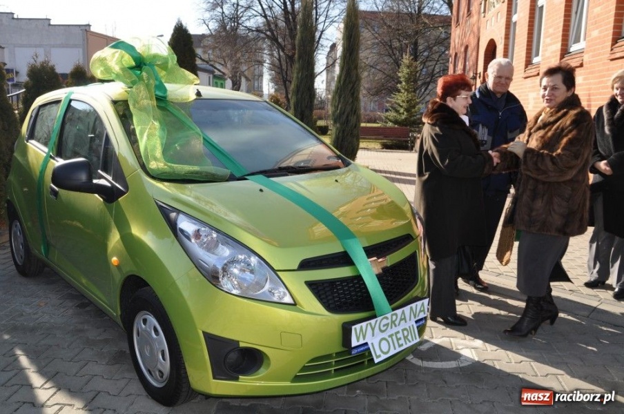 Zdjęcie w galerii na portalu naszraciborz.pl: Szczęśliwa 13-tka z Bankiem Spółdzielczym wiadomości z regionu