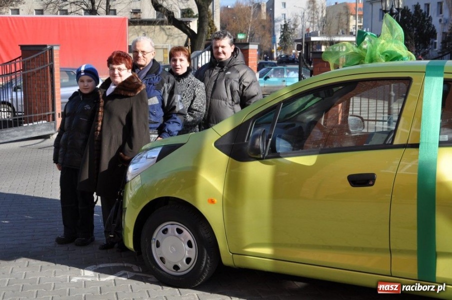 Zdjęcie w galerii na portalu naszraciborz.pl: Szczęśliwa 13-tka z Bankiem Spółdzielczym wiadomości z regionu