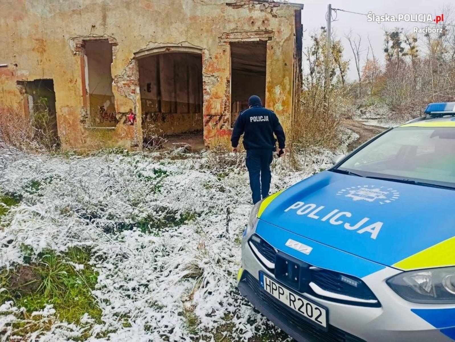Zdjęcie w galerii na portalu naszraciborz.pl: Policja penetruje miejsca przebywania bezdomnych. Apeluje do mieszkańców o pomoc wiadomości z regionu