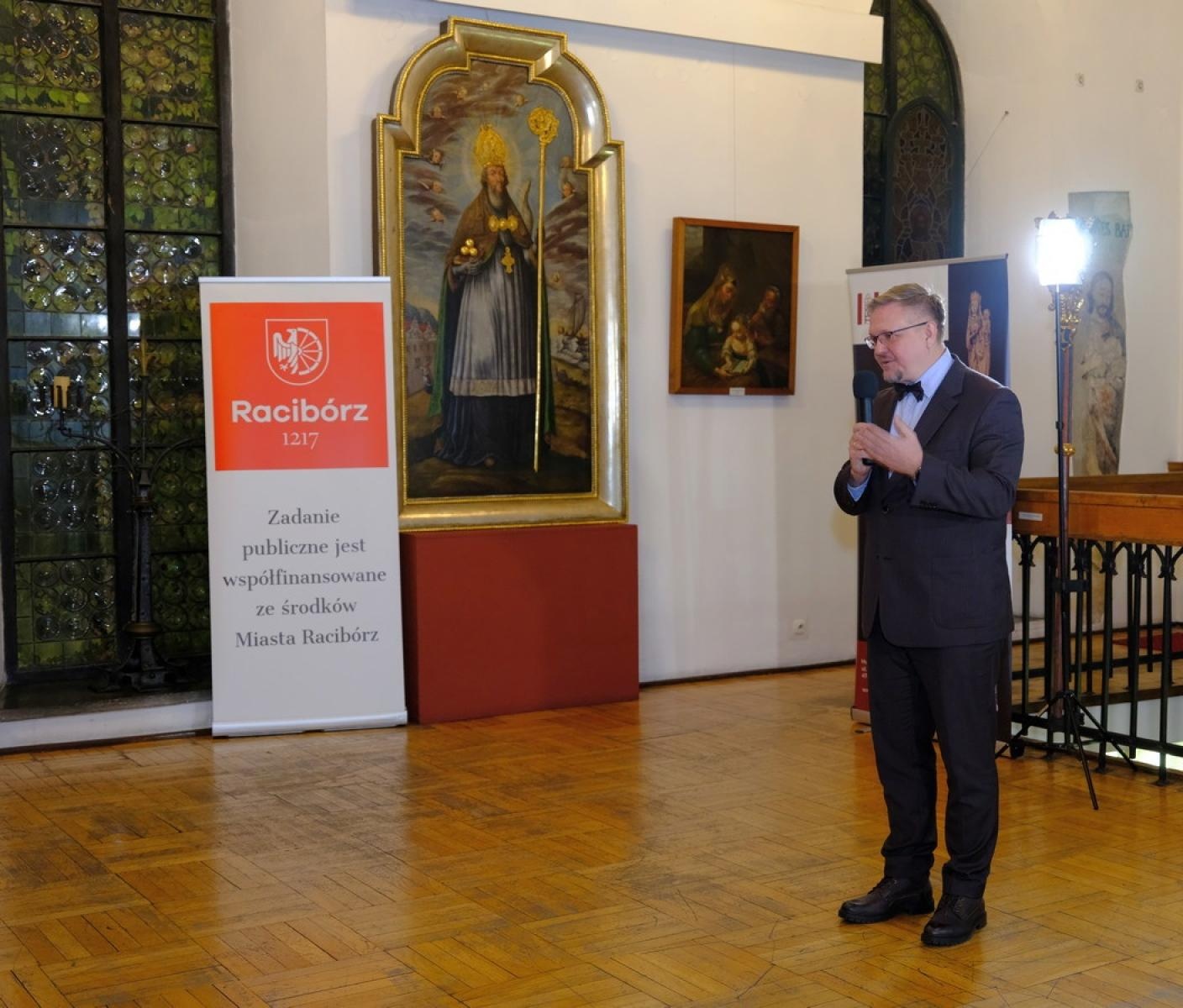 Zdjęcie w galerii na portalu naszraciborz.pl: Muzyczny wieczór w Muzem. Bohaterem Claus Ogerman wiadomości z regionu