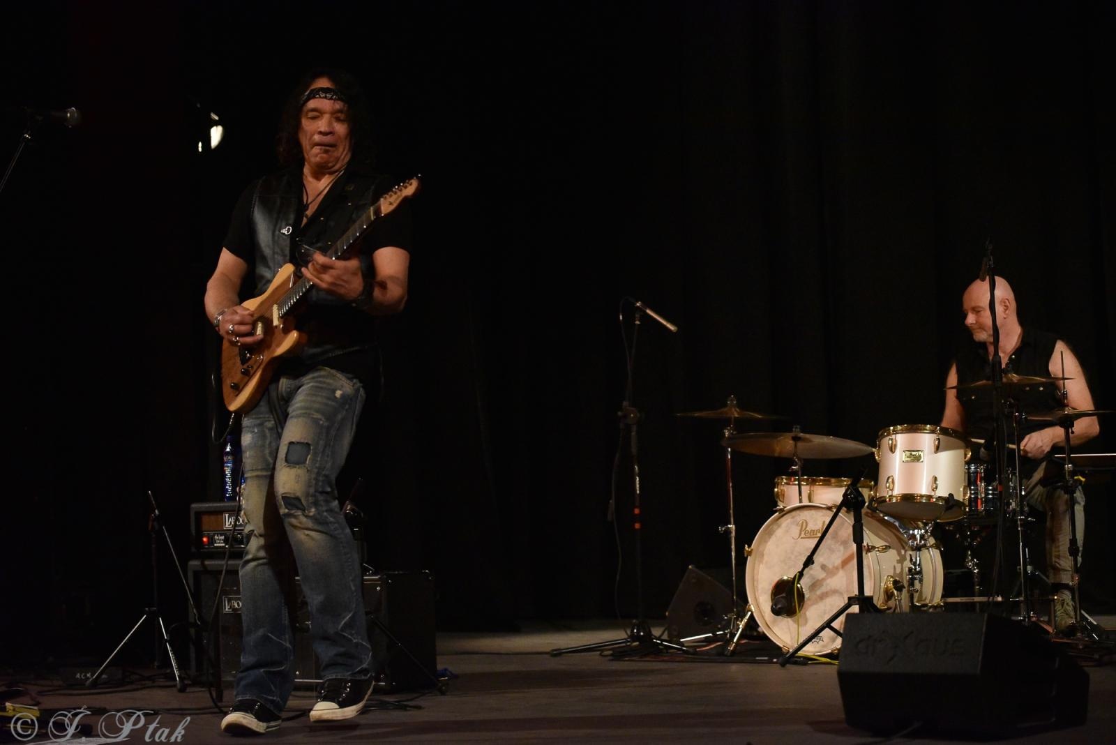 Zdjęcie w galerii na portalu naszraciborz.pl: Święto raciborskich fanów bluesa. Wolf Mail w Strzesze wiadomości z regionu