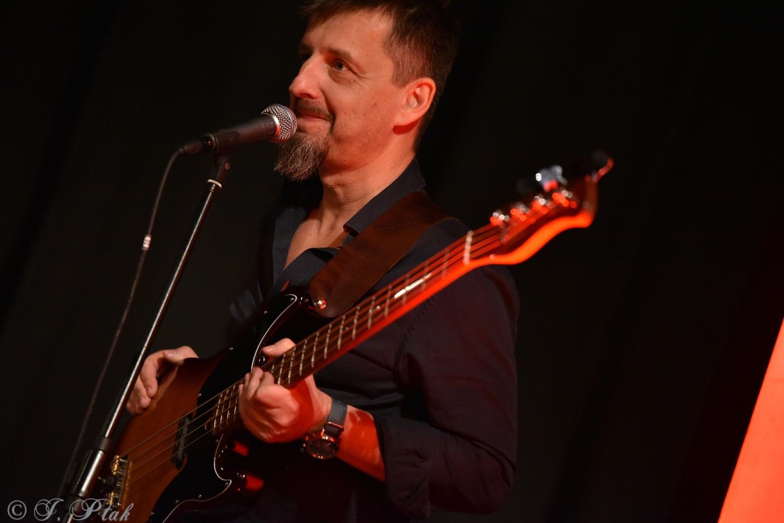 Zdjęcie w galerii na portalu naszraciborz.pl: Święto raciborskich fanów bluesa. Wolf Mail w Strzesze wiadomości z regionu