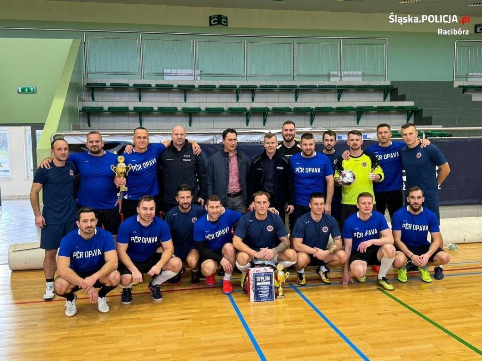 Zdjęcie w galerii na portalu naszraciborz.pl: Mundurowi walczyli o puchar komendanta raciborskiej policji wiadomości z regionu