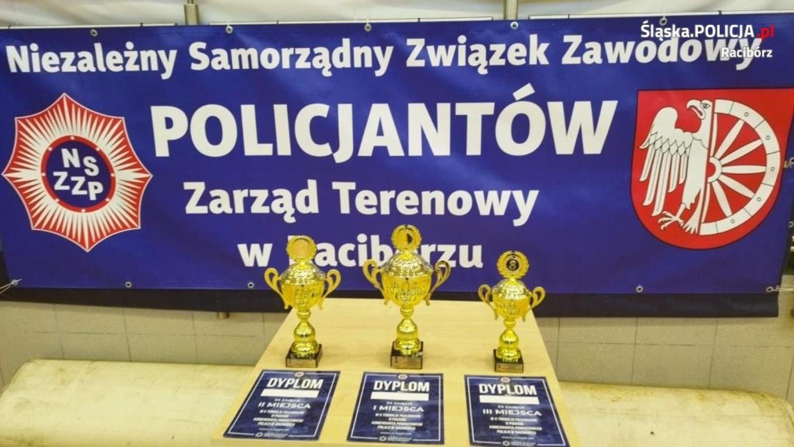 Zdjęcie w galerii na portalu naszraciborz.pl: Mundurowi walczyli o puchar komendanta raciborskiej policji wiadomości z regionu