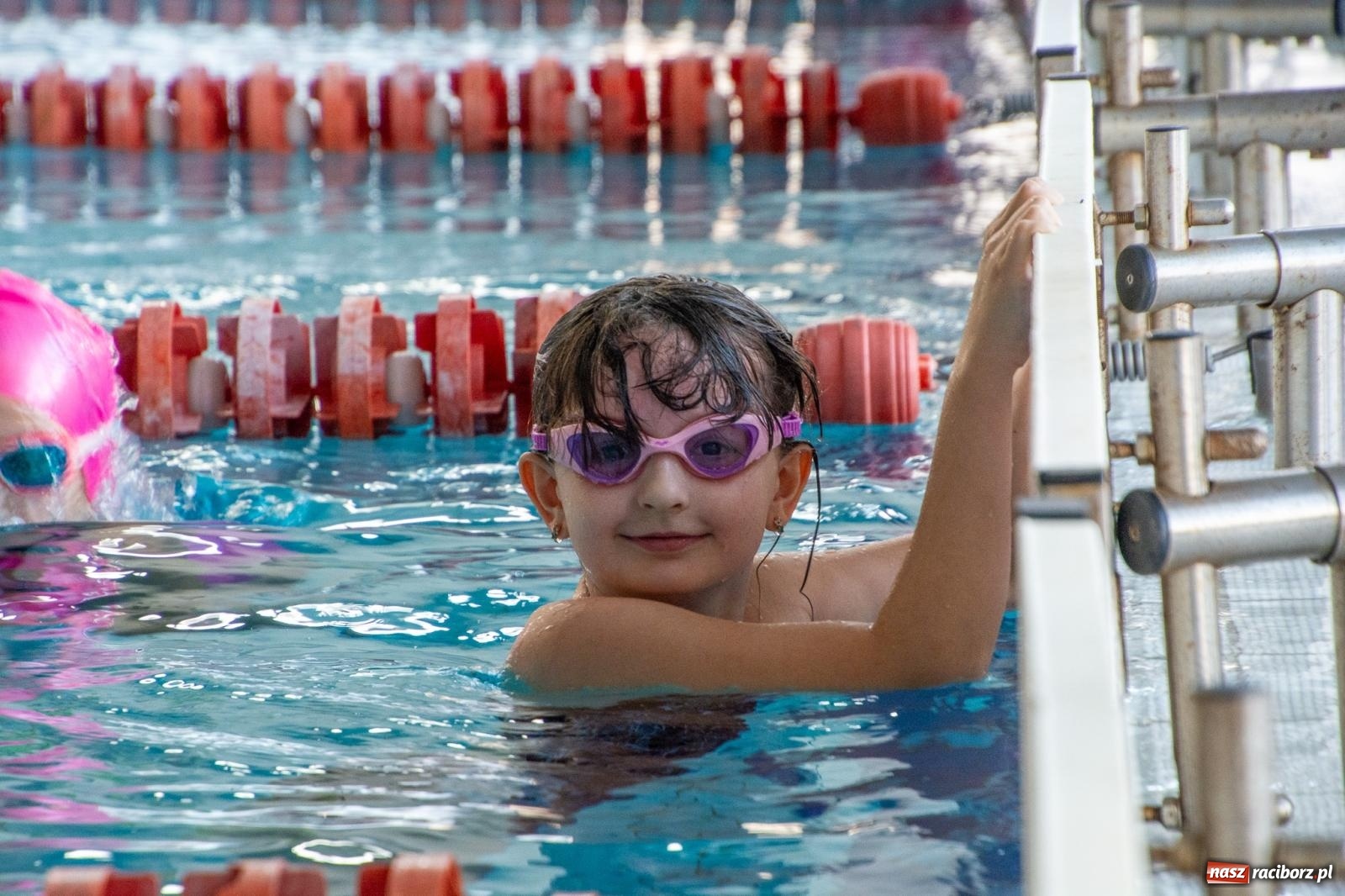 Zdjęcie w galerii na portalu naszraciborz.pl: Pływackie nadzieje z Raciborza rywalizowały w H2Ostróg wiadomości z regionu