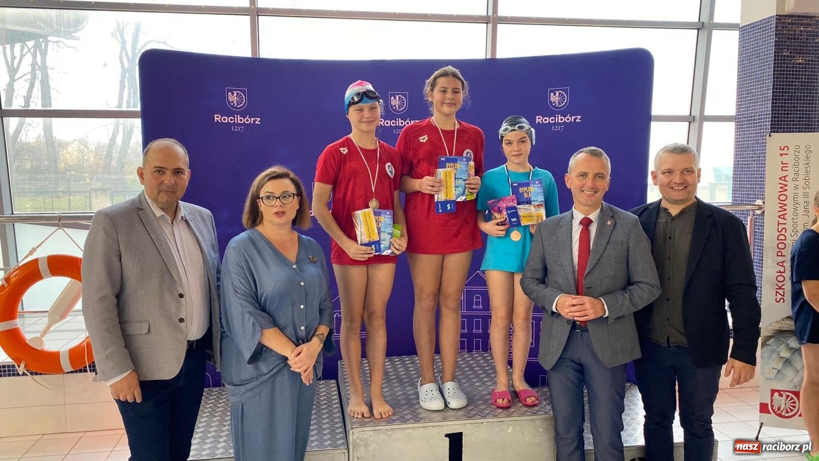 Zdjęcie w galerii na portalu naszraciborz.pl: Pływackie nadzieje z Raciborza rywalizowały w H2Ostróg wiadomości z regionu