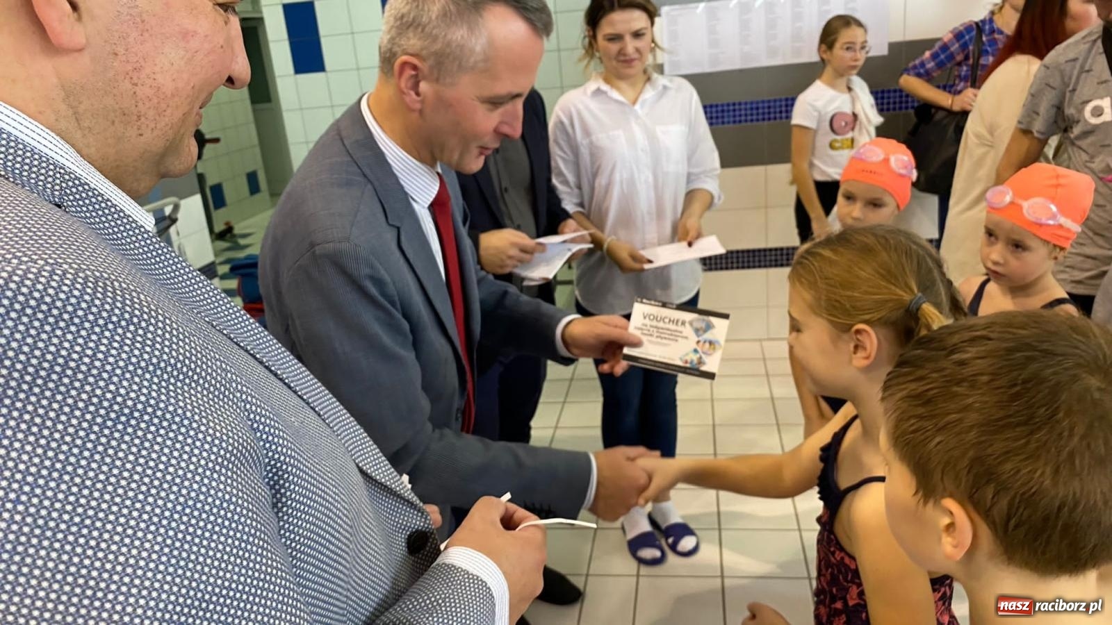 Zdjęcie w galerii na portalu naszraciborz.pl: Pływackie nadzieje z Raciborza rywalizowały w H2Ostróg wiadomości z regionu