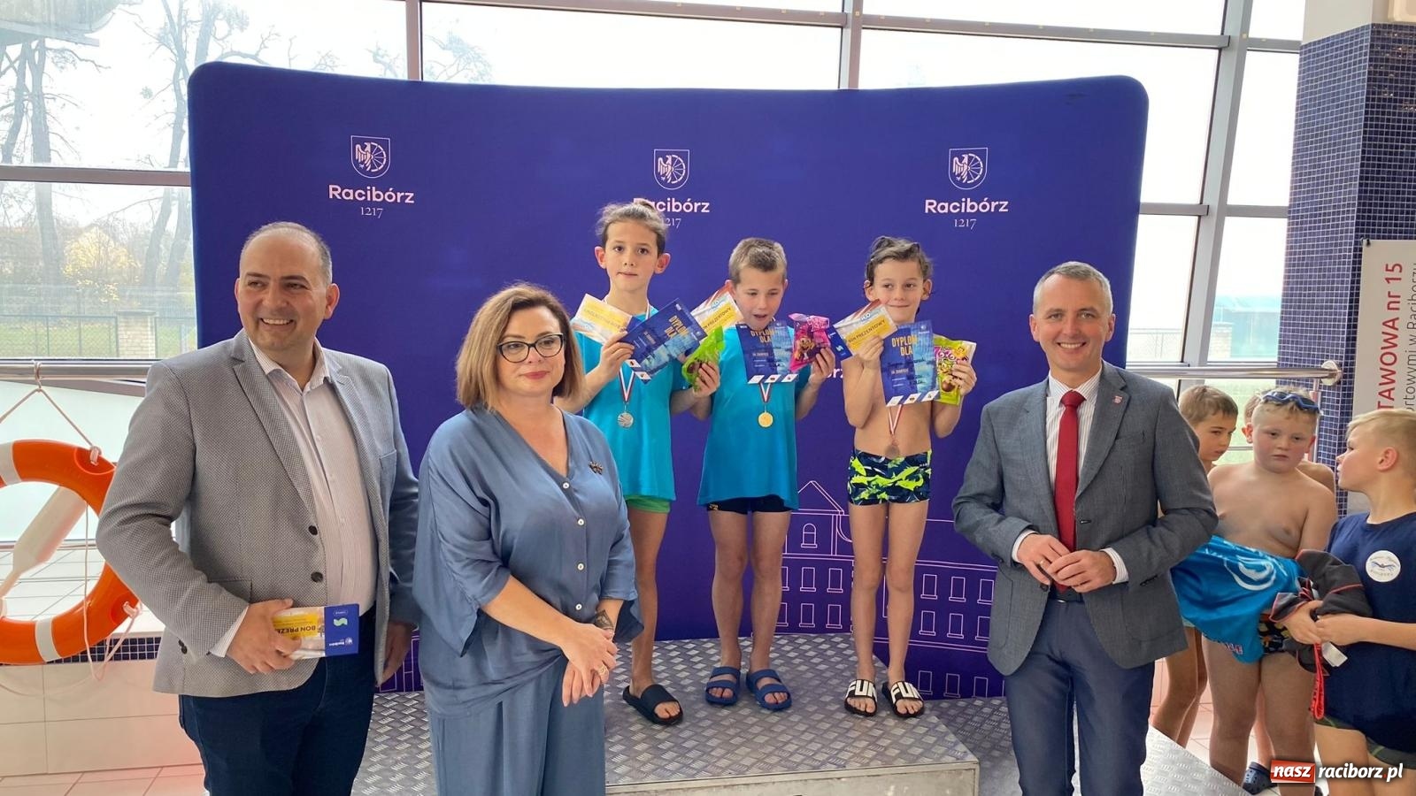 Zdjęcie w galerii na portalu naszraciborz.pl: Pływackie nadzieje z Raciborza rywalizowały w H2Ostróg wiadomości z regionu
