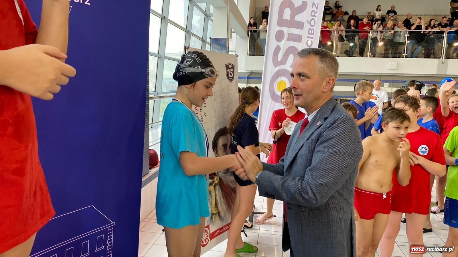 Zdjęcie w galerii na portalu naszraciborz.pl: Pływackie nadzieje z Raciborza rywalizowały w H2Ostróg wiadomości z regionu