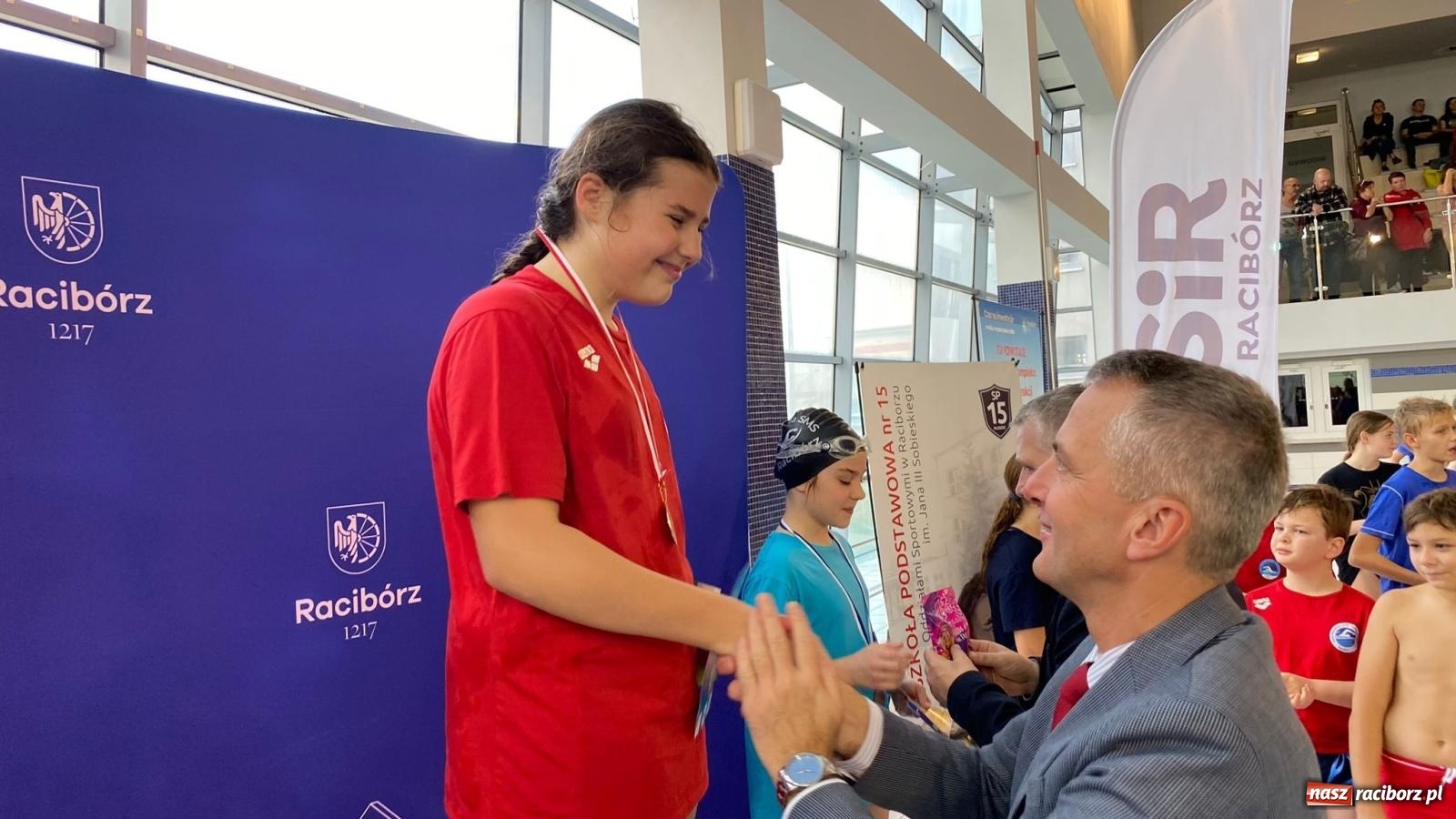 Zdjęcie w galerii na portalu naszraciborz.pl: Pływackie nadzieje z Raciborza rywalizowały w H2Ostróg wiadomości z regionu