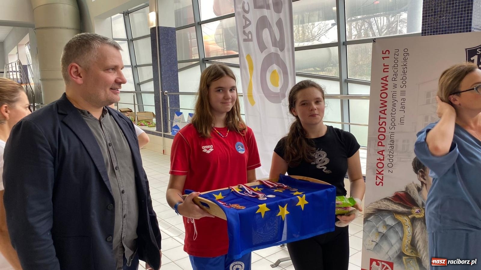 Zdjęcie w galerii na portalu naszraciborz.pl: Pływackie nadzieje z Raciborza rywalizowały w H2Ostróg wiadomości z regionu