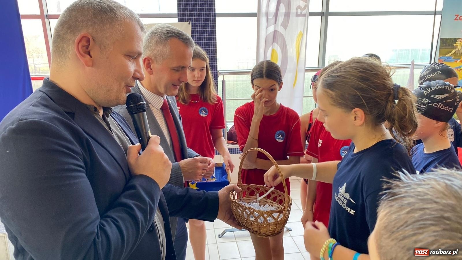 Zdjęcie w galerii na portalu naszraciborz.pl: Pływackie nadzieje z Raciborza rywalizowały w H2Ostróg wiadomości z regionu