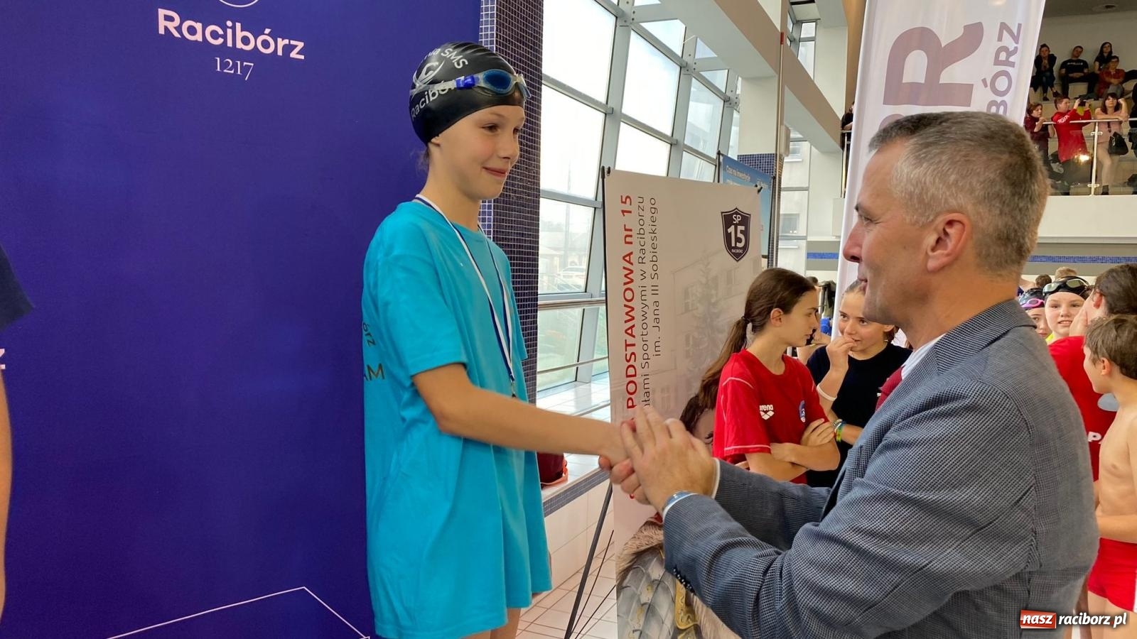 Zdjęcie w galerii na portalu naszraciborz.pl: Pływackie nadzieje z Raciborza rywalizowały w H2Ostróg wiadomości z regionu