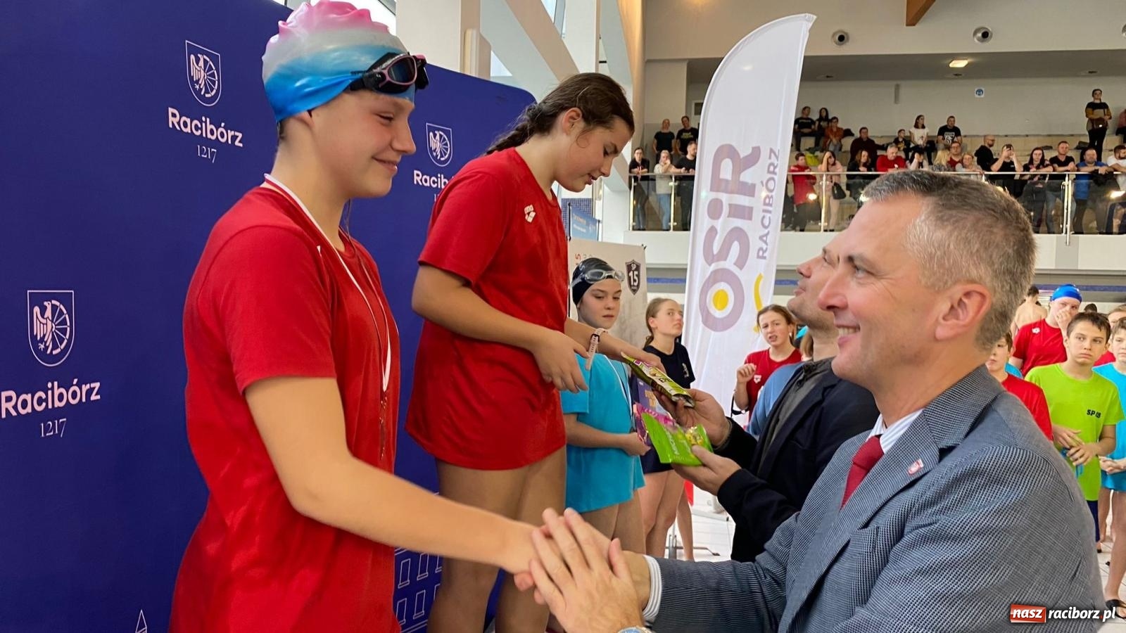 Zdjęcie w galerii na portalu naszraciborz.pl: Pływackie nadzieje z Raciborza rywalizowały w H2Ostróg wiadomości z regionu