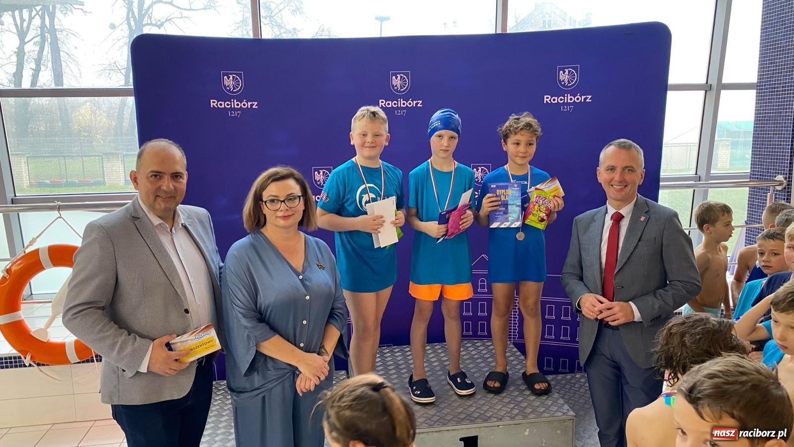 Zdjęcie w galerii na portalu naszraciborz.pl: Pływackie nadzieje z Raciborza rywalizowały w H2Ostróg wiadomości z regionu