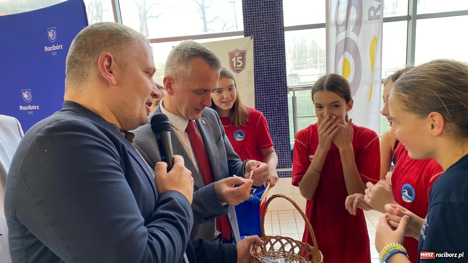 Zdjęcie w galerii na portalu naszraciborz.pl: Pływackie nadzieje z Raciborza rywalizowały w H2Ostróg wiadomości z regionu