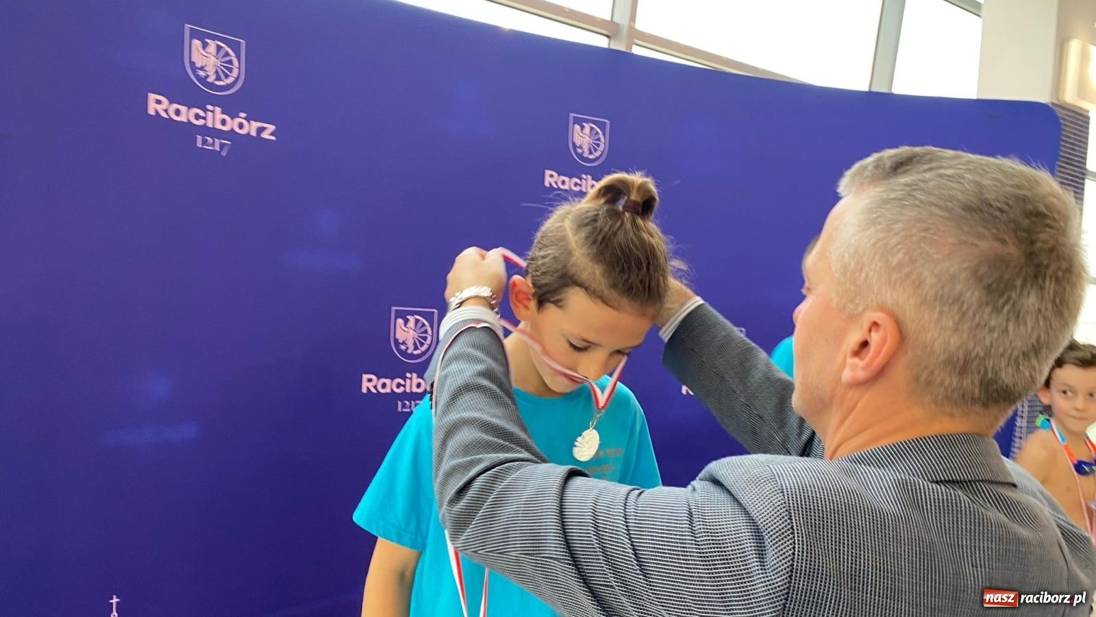 Zdjęcie w galerii na portalu naszraciborz.pl: Pływackie nadzieje z Raciborza rywalizowały w H2Ostróg wiadomości z regionu