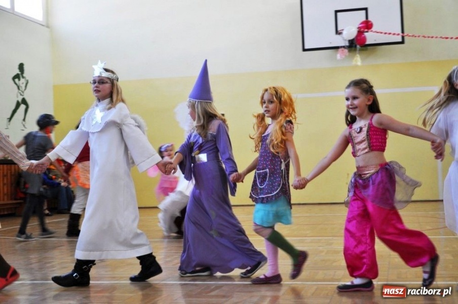 Zdjęcie w galerii na portalu naszraciborz.pl: Karnawałowe szaleństwa w Borucinie wiadomości z regionu