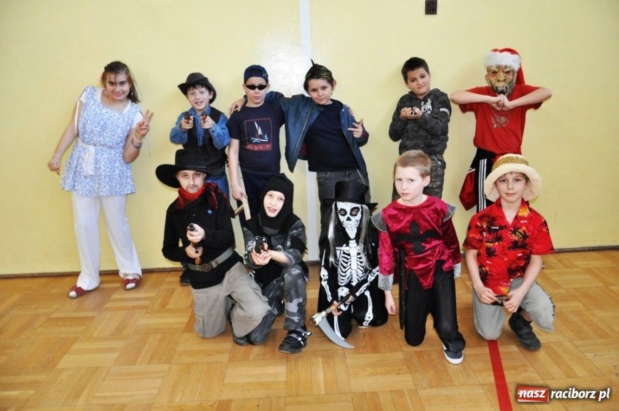 Zdjęcie w galerii na portalu naszraciborz.pl: Karnawałowe szaleństwa w Borucinie wiadomości z regionu