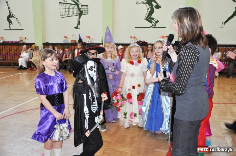 Zdjęcie w galerii na portalu naszraciborz.pl: Karnawałowe szaleństwa w Borucinie wiadomości z regionu