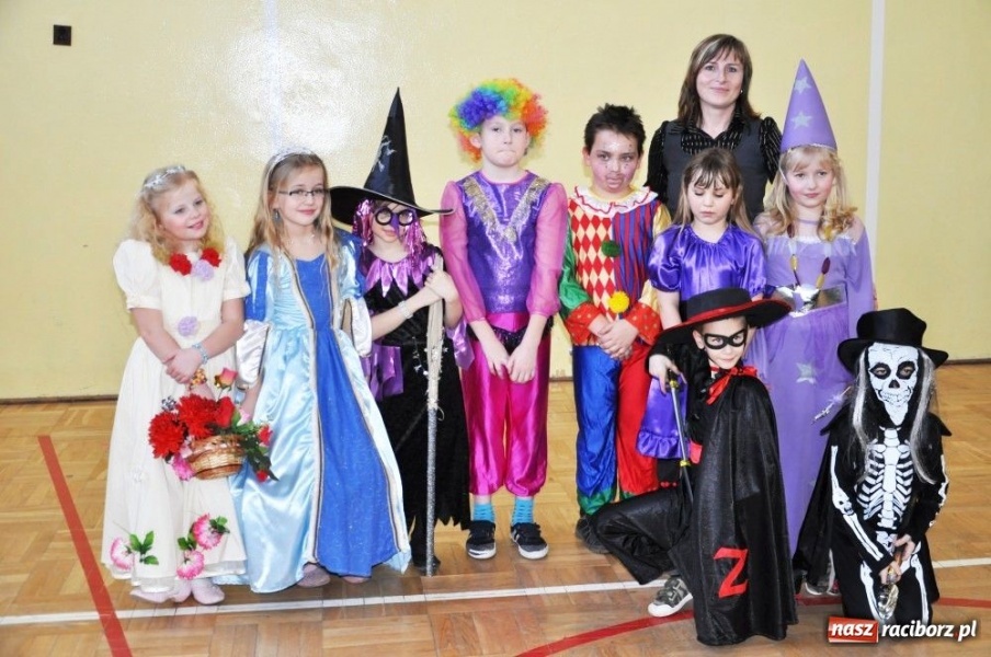Zdjęcie w galerii na portalu naszraciborz.pl: Karnawałowe szaleństwa w Borucinie wiadomości z regionu