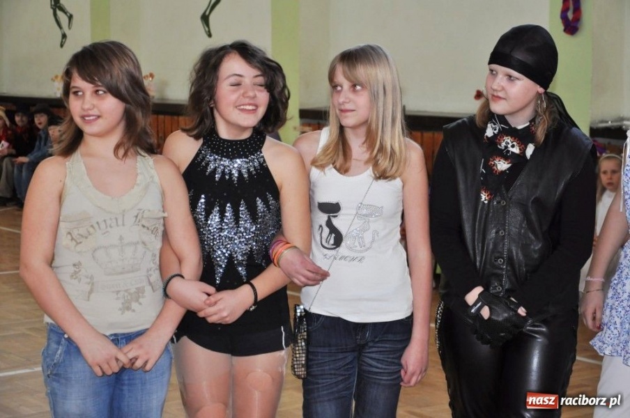 Zdjęcie w galerii na portalu naszraciborz.pl: Karnawałowe szaleństwa w Borucinie wiadomości z regionu