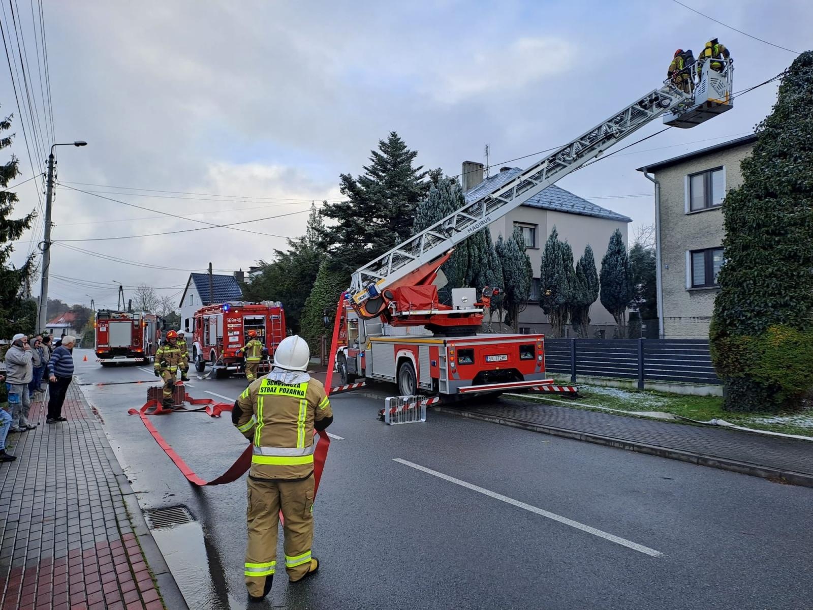 Zdjęcie w galerii na portalu naszraciborz.pl: 150 tys. zł strat w pożarze w Tworkowie [FOTO i WIDEO] wiadomości z regionu