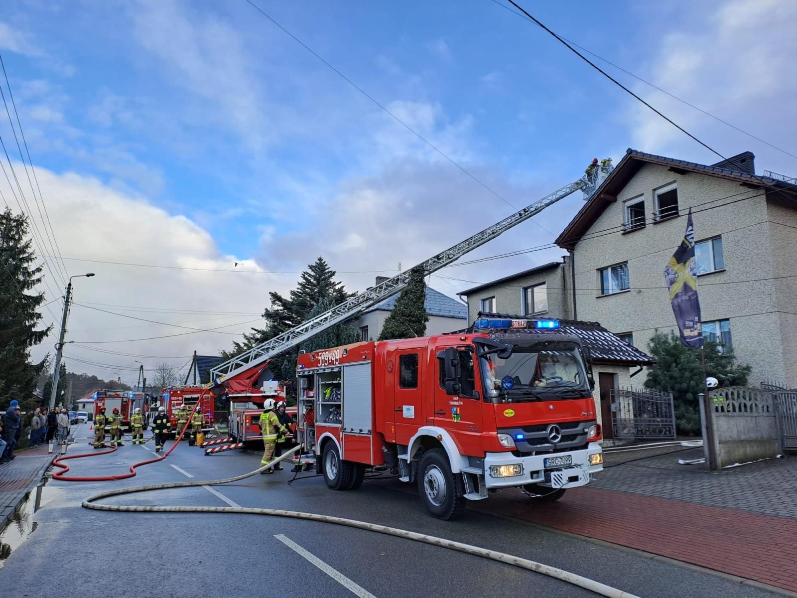 Zdjęcie w galerii na portalu naszraciborz.pl: 150 tys. zł strat w pożarze w Tworkowie [FOTO i WIDEO] wiadomości z regionu