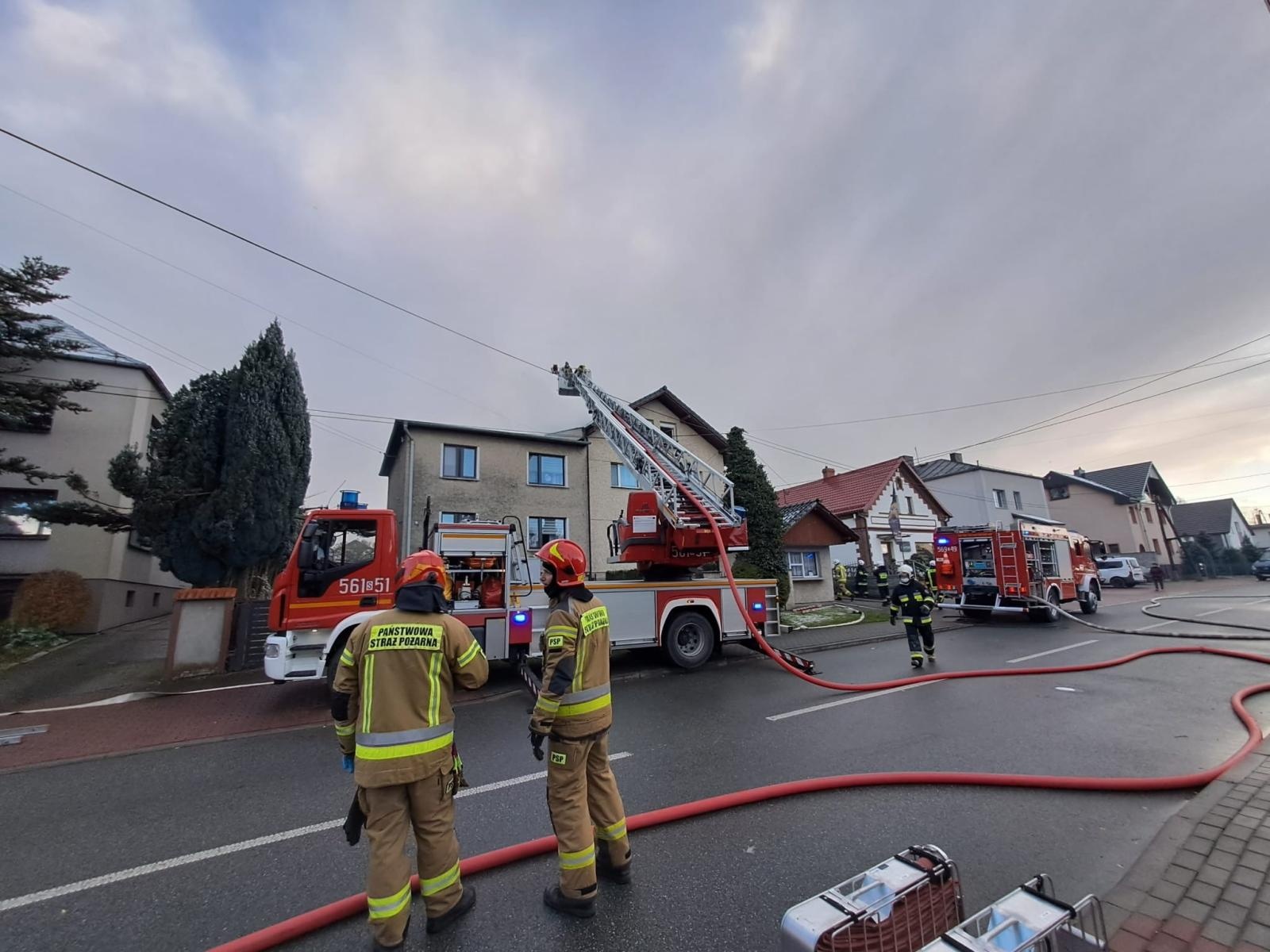 Zdjęcie w galerii na portalu naszraciborz.pl: 150 tys. zł strat w pożarze w Tworkowie [FOTO i WIDEO] wiadomości z regionu