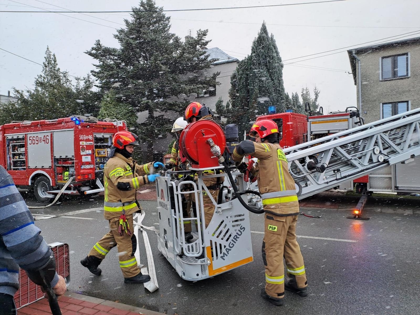 Zdjęcie w galerii na portalu naszraciborz.pl: 150 tys. zł strat w pożarze w Tworkowie [FOTO i WIDEO] wiadomości z regionu