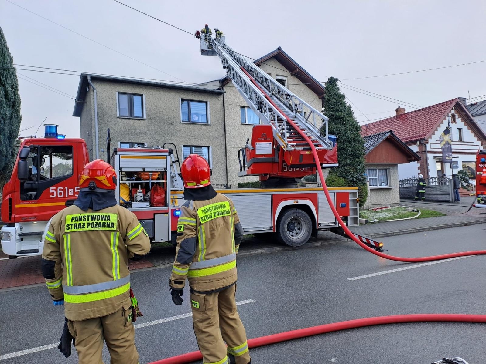 Zdjęcie w galerii na portalu naszraciborz.pl: 150 tys. zł strat w pożarze w Tworkowie [FOTO i WIDEO] wiadomości z regionu