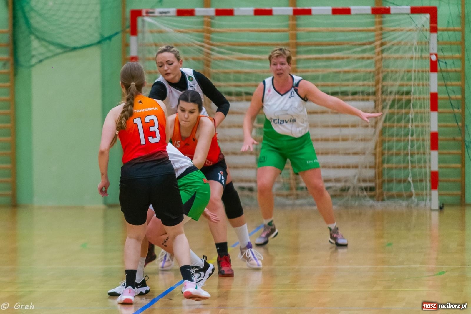 Zdjęcie w galerii na portalu naszraciborz.pl: Koszykarki RKK Politechnikę pokonały i w tabeli awansowały [FOTO i WIDEO] wiadomości z regionu