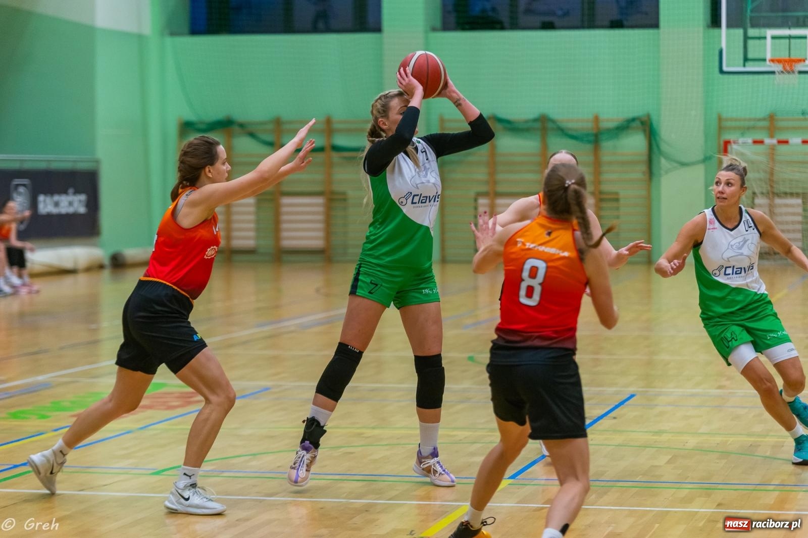 Zdjęcie w galerii na portalu naszraciborz.pl: Koszykarki RKK Politechnikę pokonały i w tabeli awansowały [FOTO i WIDEO] wiadomości z regionu