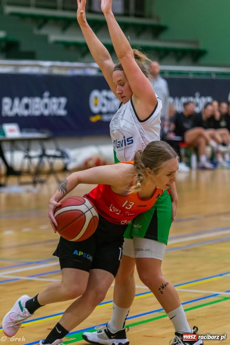 Zdjęcie w galerii na portalu naszraciborz.pl: Koszykarki RKK Politechnikę pokonały i w tabeli awansowały [FOTO i WIDEO] wiadomości z regionu
