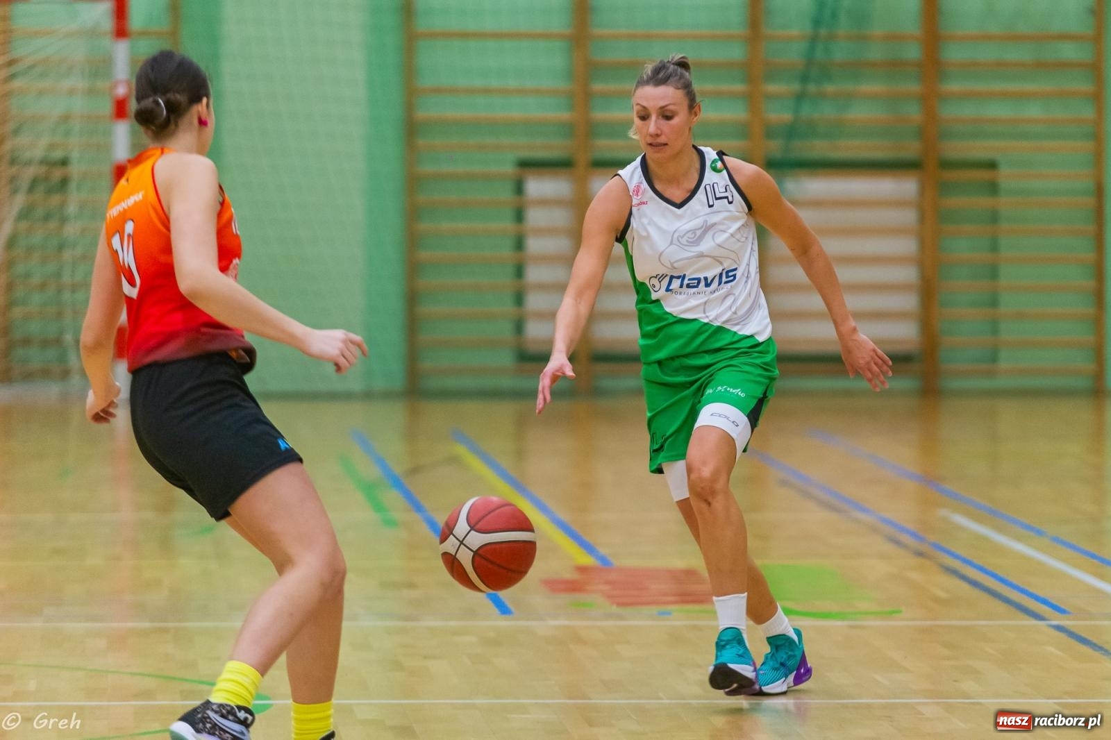 Zdjęcie w galerii na portalu naszraciborz.pl: Koszykarki RKK Politechnikę pokonały i w tabeli awansowały [FOTO i WIDEO] wiadomości z regionu