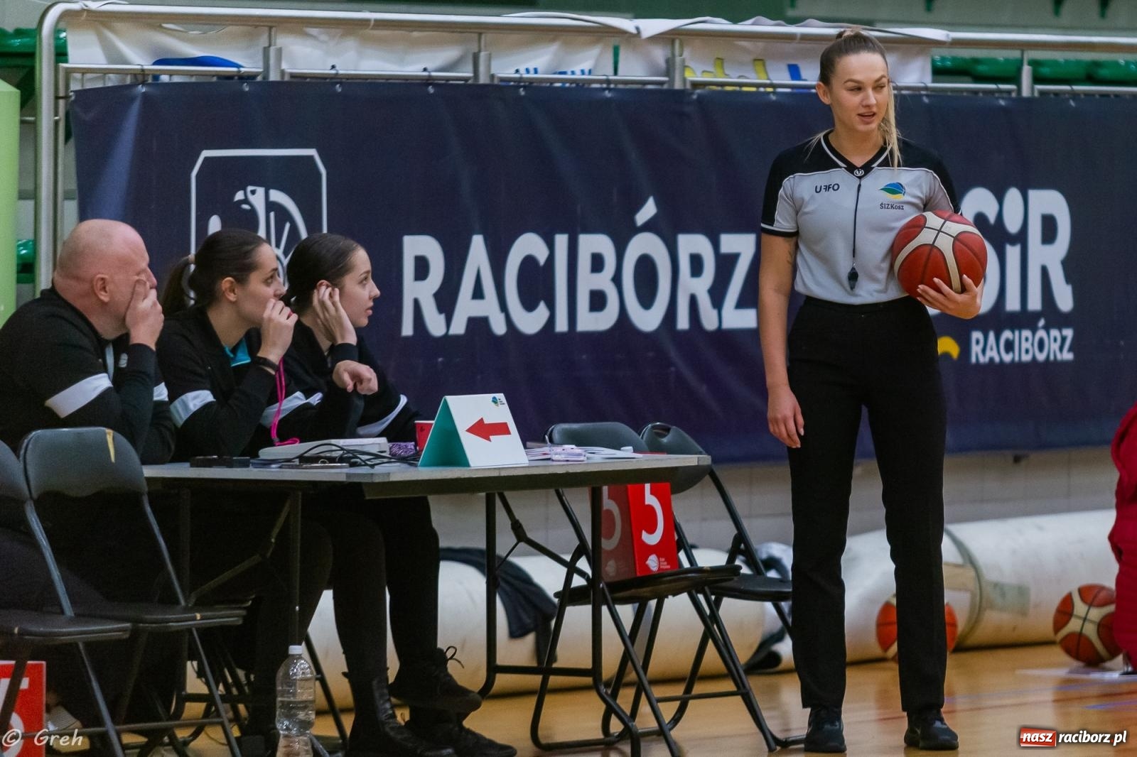 Zdjęcie w galerii na portalu naszraciborz.pl: Koszykarki RKK Politechnikę pokonały i w tabeli awansowały [FOTO i WIDEO] wiadomości z regionu