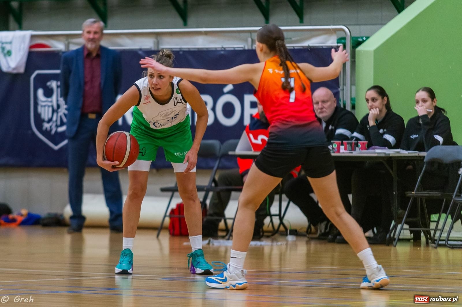 Zdjęcie w galerii na portalu naszraciborz.pl: Koszykarki RKK Politechnikę pokonały i w tabeli awansowały [FOTO i WIDEO] wiadomości z regionu