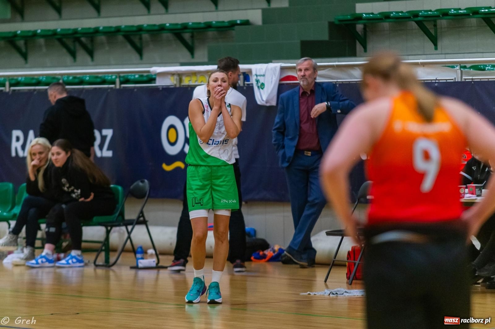 Zdjęcie w galerii na portalu naszraciborz.pl: Koszykarki RKK Politechnikę pokonały i w tabeli awansowały [FOTO i WIDEO] wiadomości z regionu