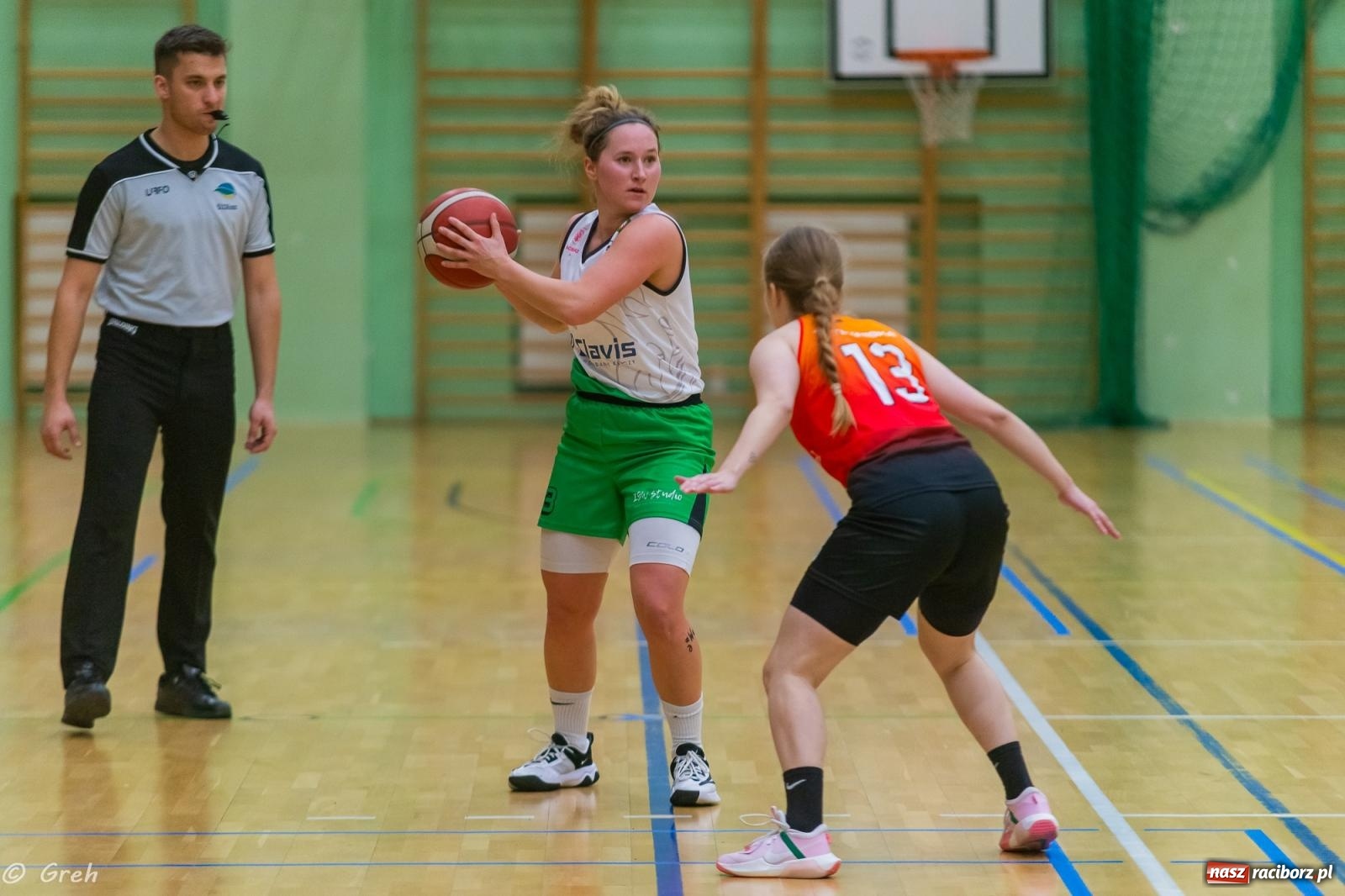 Zdjęcie w galerii na portalu naszraciborz.pl: Koszykarki RKK Politechnikę pokonały i w tabeli awansowały [FOTO i WIDEO] wiadomości z regionu