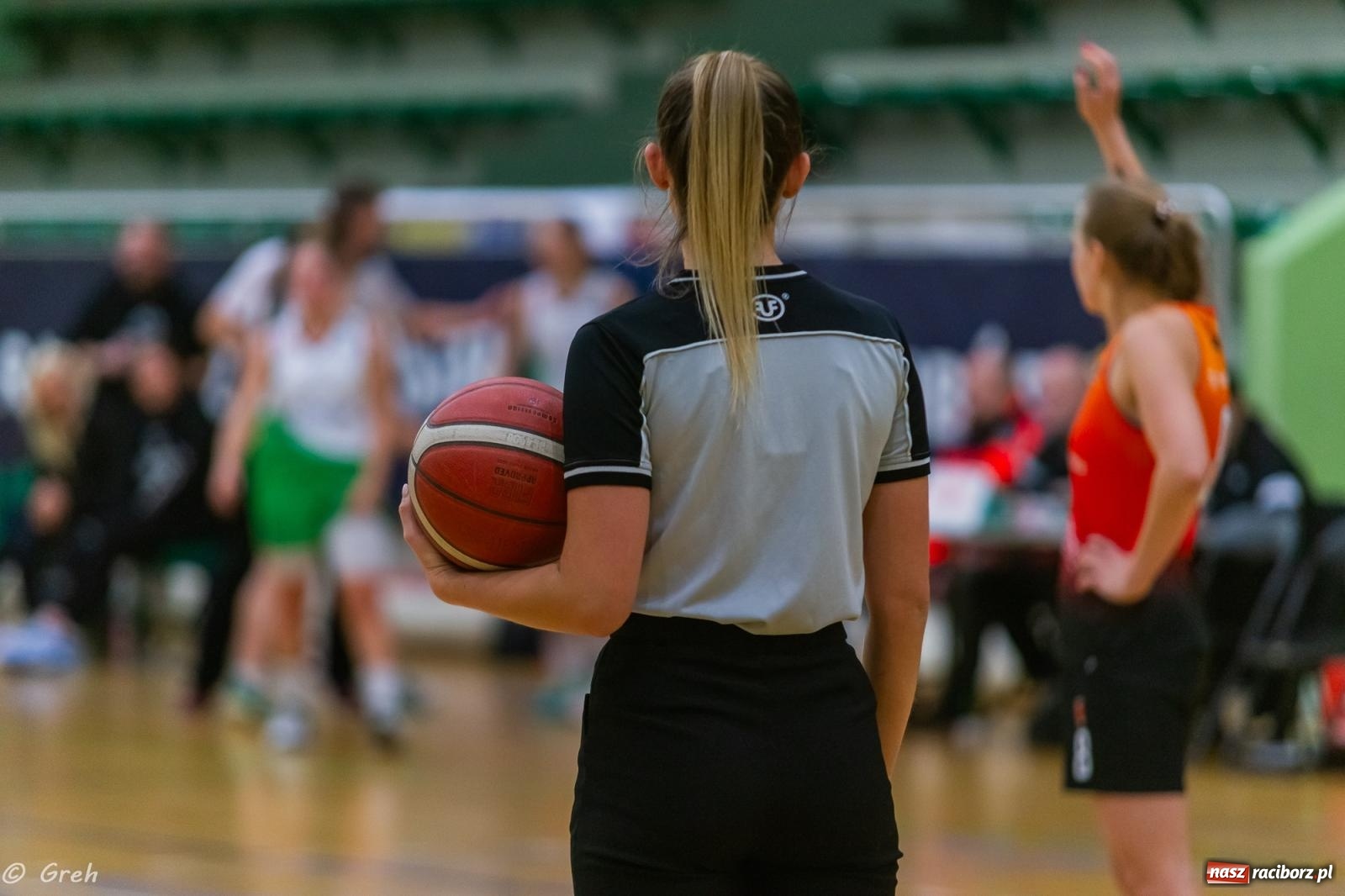 Zdjęcie w galerii na portalu naszraciborz.pl: Koszykarki RKK Politechnikę pokonały i w tabeli awansowały [FOTO i WIDEO] wiadomości z regionu
